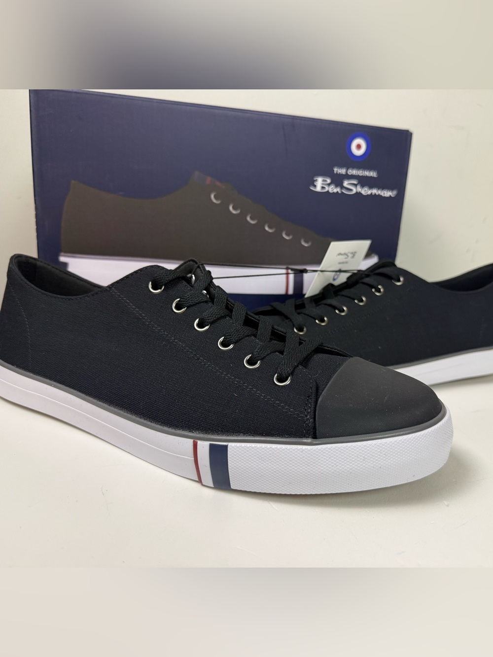 Ben Sherman Memory Foam Sneakers Canvas w Cap Toe New NIB